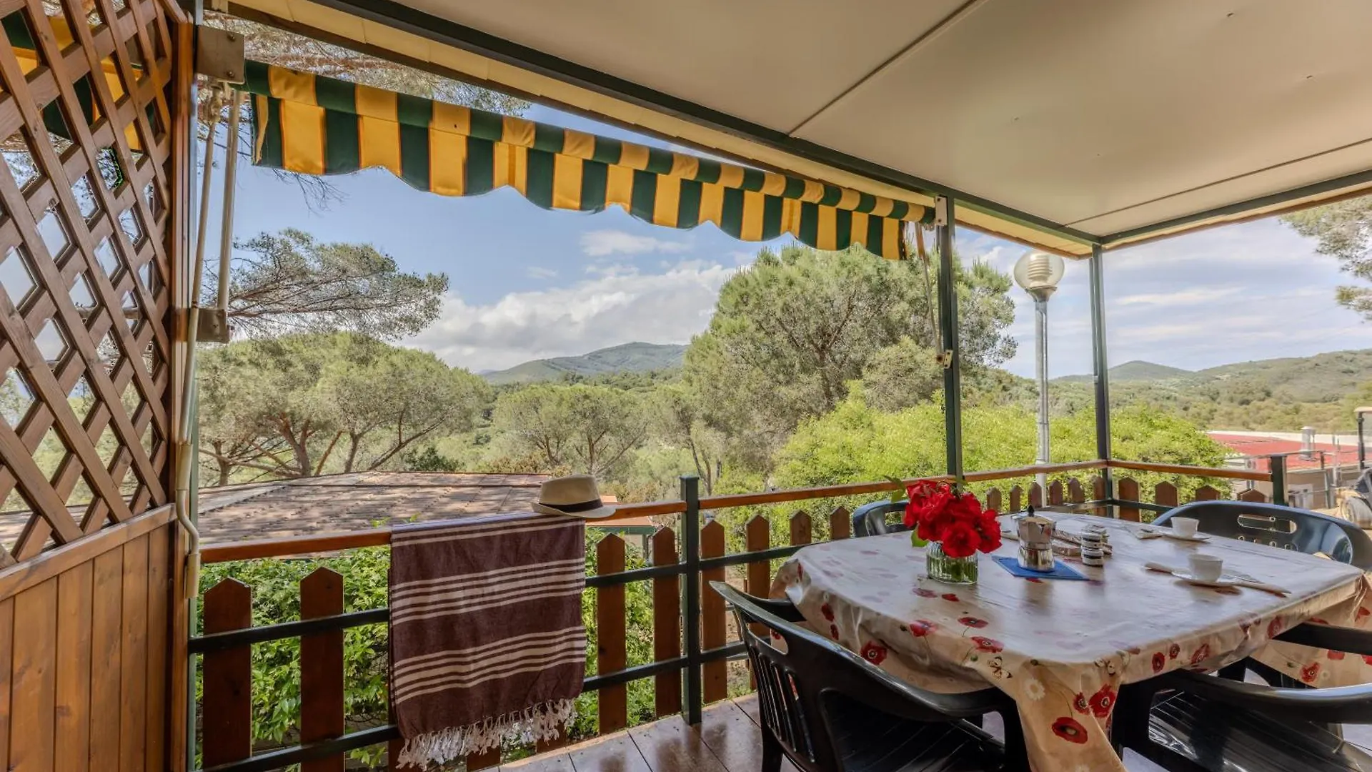 אתר קמפינג קאפוליברי Camping Bungalow Lido איטליה